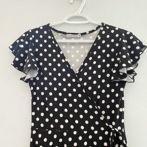Stunning polka dot dress size small/ will fit medium
